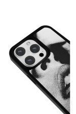 iPhone 13 Uyumlu Siyah Beyaz Öpücük Desenli Parlak Telefon Kılıfı - Görsel 3
