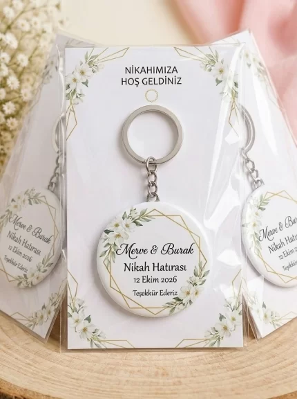 Nikah Hediyesi & Hatırası - Gold Geometrik Altıgen Çerçeve - Kişiye Özel Açacaklı Buton Rozet Anahtarlık 3lü Sunum Kartı ve Set