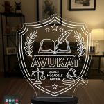 Avukata Hediye Adalet Terazisi 3D LED Lamba, Hukuk Bürosu Masa Hediyesi, Avukata Özel Hediye ve Avukatlar Günü Gece Lambası
