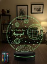 Doğum Günü Hediyesi Gezegenler & Uzay 3D LED Lamba, Arkadaşa Sevgiliye Hediye, Kişiye Özel Gece Lambası - 16 Renk Modeli 3