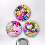 Codename Anastasia Kwon Taekjoo ve Zhenya Manhwa Temalı Çanta Rozeti İğneli Buton Rozet Seti Set 1 3’lü (58 mm)