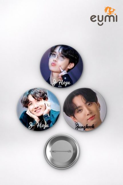 BTS Jungkook, Jimin, V, Suga, Jin, RM, J-Hope Portre K-Pop Temalı Çanta Süsü İğneli Buton Rozet Seti Set 1 3’lü (58 mm)