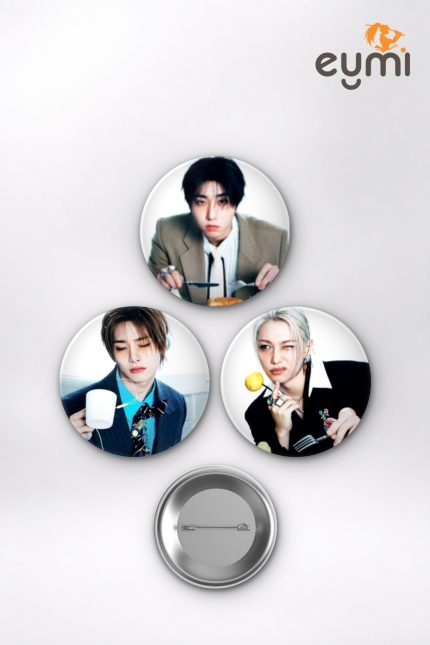 Stray Kids SKZ Tüm Üyeler (Bang Chan, Felix, Hyunjin, Lee Know) K-Pop Temalı Çanta Süsü İğneli Buton Rozet Seti Set 1 3’lü (58 mm)