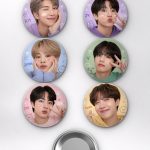 BTS RM, Suga, Jungkook, Jimin Pastel Soft K-Pop Temalı Çanta Süsü Rozet İğneli Buton Rozet Seti Set 2 (6 ADET) (58 mm)