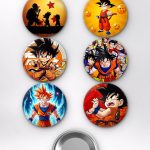 Dragon Ball Z Son Goku Super Saiyan Temalı Çanta Süsü Rozet İğneli Buton Rozet Seti Set 1 (6 ADET) (58 mm)